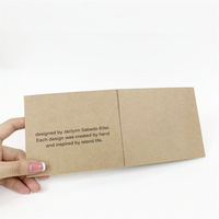 Les manches en papier kraft recyclé personnalisé avec impression or pour l'emballage écharpe chaussette