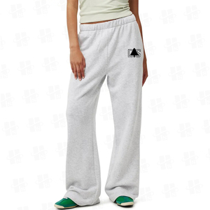 Fabricant de pantalons de survêtement personnalisés avec étiquette tissée privée, pantalons de survêtement sportifs épais à cordon interne, coupe large, taille basse pour femmes - Product Image 3