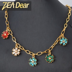Meilleurs amis, trèfle à quatre feuilles, papillon, fleurs, couleurs, zircon, pierres précieuses, plaques en cuivre doré, pendentifs pour collier - Product Image 1