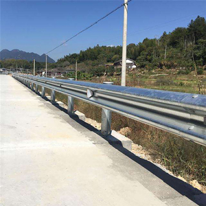 Barrière routière Shunyi à double vague Q235 465mm argentée GR-C4E pour autoroute, route rurale et voie ferrée - Product Image 3