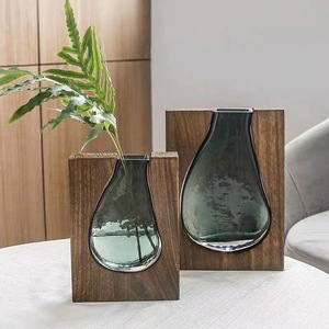 Nouveau vase en verre de style chinois en bois massif, associé à du verre vert en forme de larme pour une <span class=keywords><strong>décoration</strong></span> intérieure élégante - Product Image 4