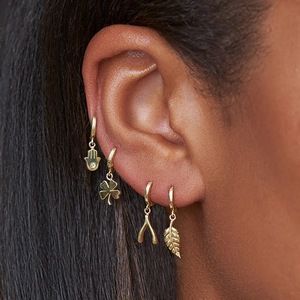 Pendientes de Aro de Oro de 18K y Acero Inoxidable con Diseño de Espina de Pescado y Circonitas, Joyería Fina Colgante para Uso Diario - Product Image 2