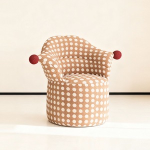 เก้าอี้โซฟาเดี่ยวโครงสร้างหุ้มเบาะที่เป็นที่รู้จักกันดี เหมาะสำหรับห้องนั่งเล่น ห้องนอน ใช้โดยนักออกแบบ - Product Image 3