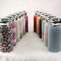 Luxuriöse 8oz 304 Edelstahl Doppelwandige Isolierte Vakuum-Edelstahlflasche mit Strass-Verzierung und Deckel für Auto und Reisen