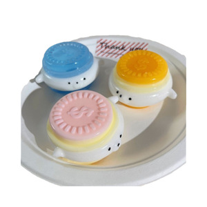 Jouet à presser en forme de fraise, en TPR, charmant et amusant, anti-stress pour enfants et adultes - Product Image 3