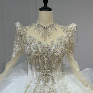 Robe de mariée moderne Xs259 à manches longues, style robe de bal, avec détails perlés et sequins, dos nu en dentelle, personnalisable - Product Image 3