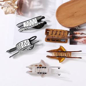 Musical Instrument Acetate Hair Claw Retro Saxophone Piano <b>Note</b> Shape Shark Clip Unique Literary Women Fashion Hair Accessories - Product Image 4