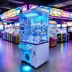 Accogliete i visitatori internazionali con una macchina di peluche multilingue e giochi indoor a tema globale per un pubblico diverso - Product Image 1