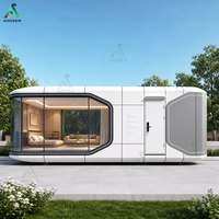 Maison-capsule spatiale de luxe, cabane préfabriquée pour complexe hôtelier, camping de glamping, zone panoramique, chambre d'hôtel avec fenêtre panoramique et salle de bain