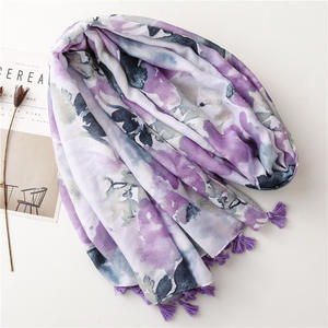 Foulard en coton imprimé Hijab, Style élégant, mode <span class=keywords><strong>arabe</strong></span>, violet clair, fleur, <span class=keywords><strong>peinture</strong></span> à l'encre, écharpes en coton avec glands - Product Image 3