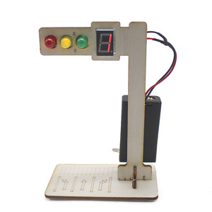 Modelo de semáforo de madera DIY con pantalla digital para niños, kit de experimentos de educación científica, funciona con pilas 3A - Product Image 3