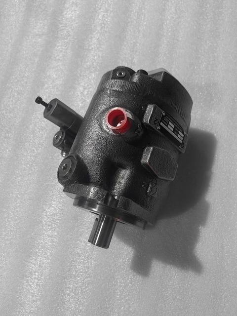 P1045 P1060 P1075 P1100 P1140 Series Hydraulic Pump P1060PS01SRM5AL00TM28476 Hydraul Piston Pump