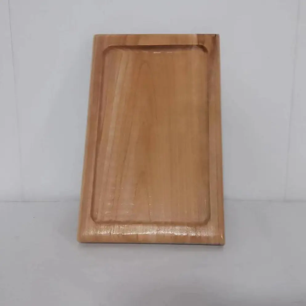 Wooden steak cutting plate