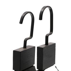 Logo personalizzato di alta qualità appendiabiti in legno di lusso in legno di frassino appendiabiti nero per vestiti con Logo - Product Image 6