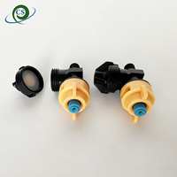 Buse durable pour les exploitations laitières 180 ° /360 °   Système de nettoyage des buses de refroidissement 1/4" PP anti-goutte à connexion rapide pour pulvérisation en élevage