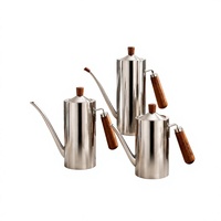 Distributeur d'huile en acier inoxydable 304 avec logo personnalisé, bec anti-goutte, 500/700/1000 ml, avec poignée en noyer, pour la vente en gros et les cadeaux