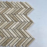 Vente en gros en usine de carreaux de mosaïque à chevrons en pierre de marbre travertin imperméable pour dosseret mur plancher