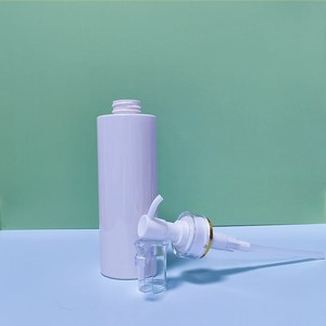 Nieuwe design 250 ml 350 ml <span class=keywords><strong>500</strong></span> ml 750 ml witte <span class=keywords><strong>plastic</strong></span> flessen voor lotion, shampoo en douchegel met gouden pompdispenser - Product Image 2