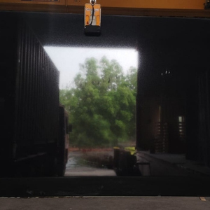 Dalle de granit noir absolu sur mesure de haute qualité pour la décoration murale de cuisines et salles de bain de villas et hôpitaux, export en vrac Inde - Product Image 3