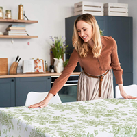 Nouveau gros personnalisé Floral Table vêtements Polyester imprimé résistant à la décoloration nappes pour la décoration accessoires de cuisine