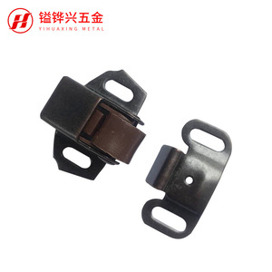 Loquet de porte métallique Yihuaxing en fer à roue unique pour armoire et placard, conception industrielle durable - Product Image 3