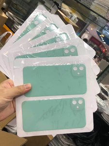 Commandes en gros disponibles. Téléphones mobiles de haute qualité avec grande ouverture pour la batterie de l'iPhone 11, tous les coloris en stock. - Product Image 1