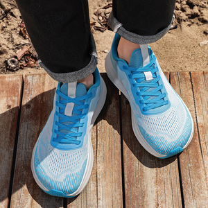 รองเท้าวิ่งตาข่ายระบายอากาศสีส้มน้ำเงินสำหรับทุกเพศทุกวัย ใช้ได้ทุกฤดู พื้นรองเท้ากันลื่นแบบหนานุ่ม เหมาะสำหรับออกกำลังกายและกิจกรรมกลางแจ้ง - Product Image 2