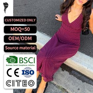 Nouvelle Collection Printemps : Robes Élégantes de Haute Qualité, Robes de Soirée Modernes, Robe Midi Sexy à Col en V Profond, Taille Cintrée et Volants à Pois - Product Image 1