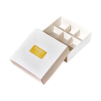 Boîte cadeau de chocolat personnalisée Boîte d'emballage alimentaire de luxe en or avec séparateur Boîtes en papier fantaisie pour biscuits Bonbon Bonbons Bonbons et sucrés