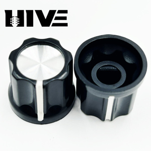 ปุ่มปรับระดับเสียงกีตาร์ไฟฟ้า HIVE ลายดอกพลัม อะลูมิเนียมสีดำขาว พร้อมปุ่มพลาสติก - Product Image 5