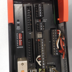 नया मूल तैयार स्टॉक MDV60A0110-5A3-4-00 औद्योगिक स्वचालन मैक समर्पित पीएलसी प्रोग्रामिंग नियंत्रक - Product Image 1