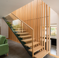 CBMMart Villa Hotel Chine Escalier en bois de chêne massif Design Escalier classique moderne avec lumière LED