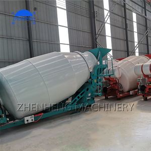 Bétonnière personnalisée de 10 m3 avec système hydraulique - Product Image 2