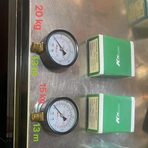 เกจวัดความดัน Kk Gauges Y-60 แบบอนาล็อก 0-1.6Mpa สำหรับระบบน้ำ แก๊ส และระบบทำความร้อน - Product Image 1