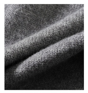 เสื้อคลุมคาร์ดิแกนสไตล์เรโทรทรงหลวมแบบยูนิเซ็กซ์ ผ้าถักหนานุ่ม ระบายอากาศได้ดี ใส่สบาย เหมาะสำหรับฤดูใบไม้ร่วงและฤดูหนาว ดีไซน์เปิดด้านหน้า รุ่นใหม่ - Product Image 2