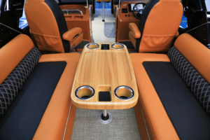 Yacht di Lusso in Alluminio Certificato CE <span class=keywords><strong>da</strong></span> 22 Piedi, <span class=keywords><strong>Barca</strong></span> <span class=keywords><strong>da</strong></span> Pesca, per Sci Nautico, Motore Fuoribordo, Capacità 12 Persone, Colore Personalizzabile - Product Image 5