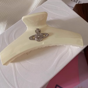 Vente en gros de pinces à cheveux en forme de nœud, accessoires pour cheveux en acrylique pour femmes et filles, pinces à cheveux de luxe - Product Image 4