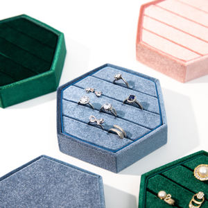 Boîte de rangement pour bijoux Zebo Velvet, élégante et portable, en forme d'hexagone, pour boucles d'oreilles, bagues, voyage - Product Image 4