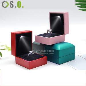 Cajas de Joyería Personalizadas al por Mayor, Cajas de Embalaje Premium para Collares, Pulseras, Anillos y Pendientes - Product Image 6