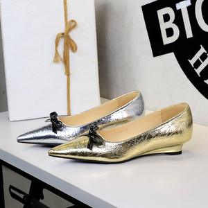 7200-H81 Bigtree Chaussures Versatile Golden Wedges Chaussures pour femmes Automne Shallow Cut Bow Pointed Pumps - Product Image 3