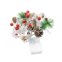 Skandinavischer Stil LED-Lichterkette mit Schneeflocken und Tannenzapfen, Wasserdichte Weihnachtsbaumdekoration mit Roten Beeren, Tannenbaum, Schneemann und Weihnachtsmann