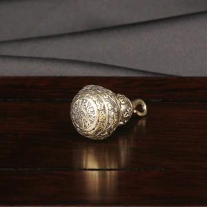 เครื่องประดับตกแต่งบ้านรูปน้ำเต้าทองเหลืองจีน วูหลู สำหรับวางบนโต๊ะ ชั้นหนังสือ หรือพวงกุญแจ เสริมโชคลาภและความปลอดภัย - Product Image 5