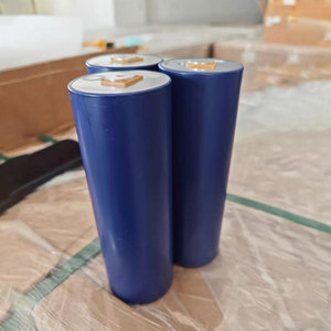 Batería cilíndrica de fosfato de hierro y litio de <span class=keywords><strong>60180</strong></span> 3.2V 65Ah para vehículos eléctricos y sistemas de almacenamiento de energía - Product Image 1