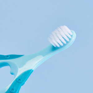 Haoniu Brosse à dents pour bébé, poils souples, conception ergonomique, pour enfants de 1 à 6 ans, brosse à dents manuelle avec emballage - Product Image 2
