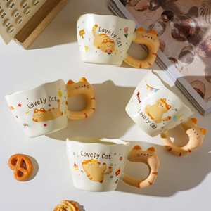 Vente en gros de tasses à café en céramique 3D créatives avec motif de chat mignon, logo personnalisé, porcelaine, cadeau de rentrée scolaire, emballage en boîte de couleur avec cuillère - Product Image 5
