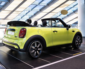 Stock <span class=keywords><strong>Mini</strong></span> <span class=keywords><strong>Cabrio</strong></span> Cooper <span class=keywords><strong>2023</strong></span> Coche pequeño de gasolina de alta velocidad Cool Luxury Convertible Small <span class=keywords><strong>Mini</strong></span> Cars <span class=keywords><strong>Mini</strong></span> <span class=keywords><strong>Cabrio</strong></span> - Product Image 4