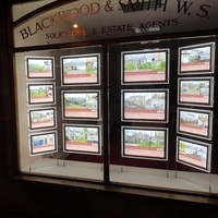 Cadres d'affichage intérieurs rectangulaires A1 A2 A3 A4 avec éclairage LED, panneaux publicitaires pour agents immobiliers, panneaux suspendus pour vitrine