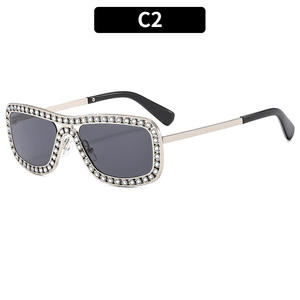 Metal studded Shiny Luxury Sunglasses Women's Fashion Party Dance Sunglasses Sunscreen Glasses - Product Image 5