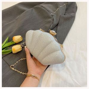 I-0589 Bolsos de Hombro de Moda para Mujer, Bolso Tipo Concha con Cadena, Lindo Bolso Pequeño con Lentejuelas, Monedero para Teléfono, Bolsos Cruzados con Cremallera - Product Image 2