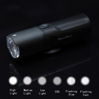 Lumière de vélo en aluminium étanche IP66 de 800 lumens, lumière de vélo rechargeable brillante pour le cyclisme LED et la conduite nocturne en VTT